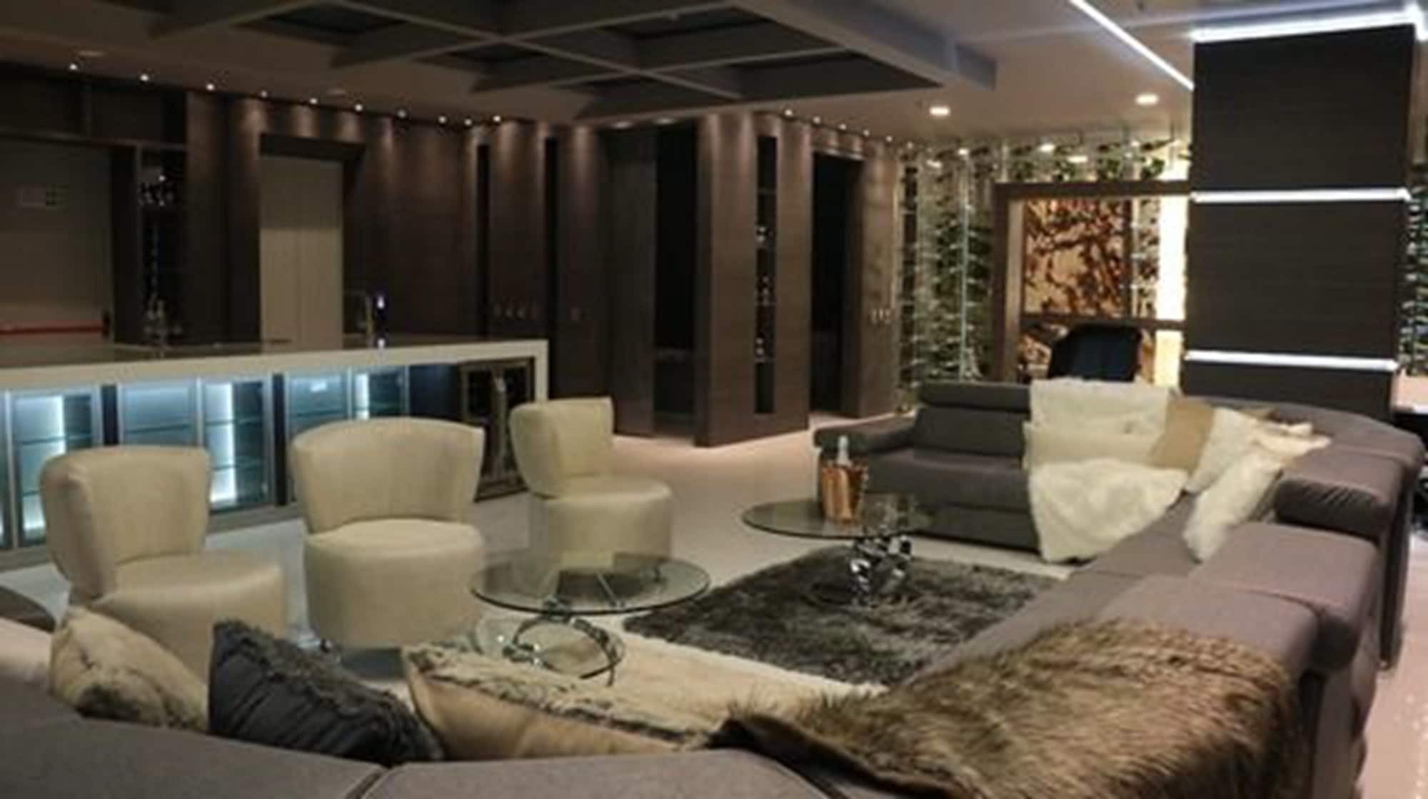 Hotel Paris Luxury Suites Medellin Exterior photo
